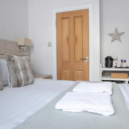 The Vanguard - Private Guest house York