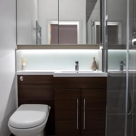 The Vanguard - Private Guest house 4*