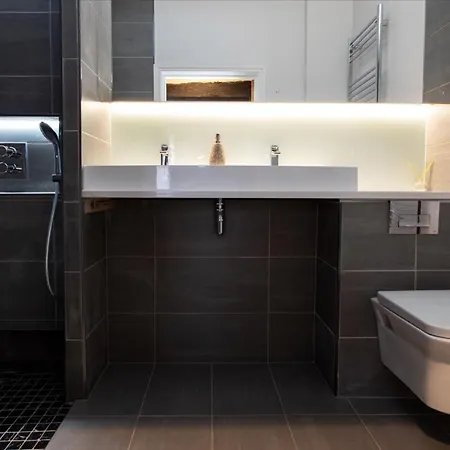 The Vanguard - Private Pensjonat 4*