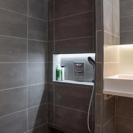 The Vanguard - Private 4* ヨーク