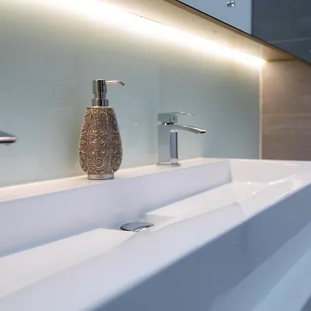 Pensjonat The Vanguard - Private 4*