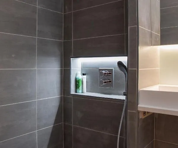 The Vanguard - Private 4* York