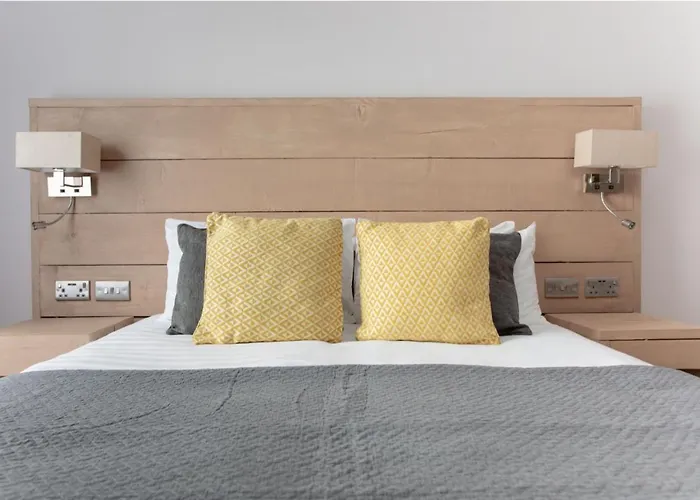 招待所 The Vanguard - Private