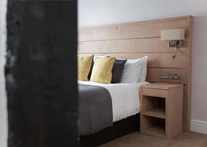 招待所 The Vanguard - Private 4*